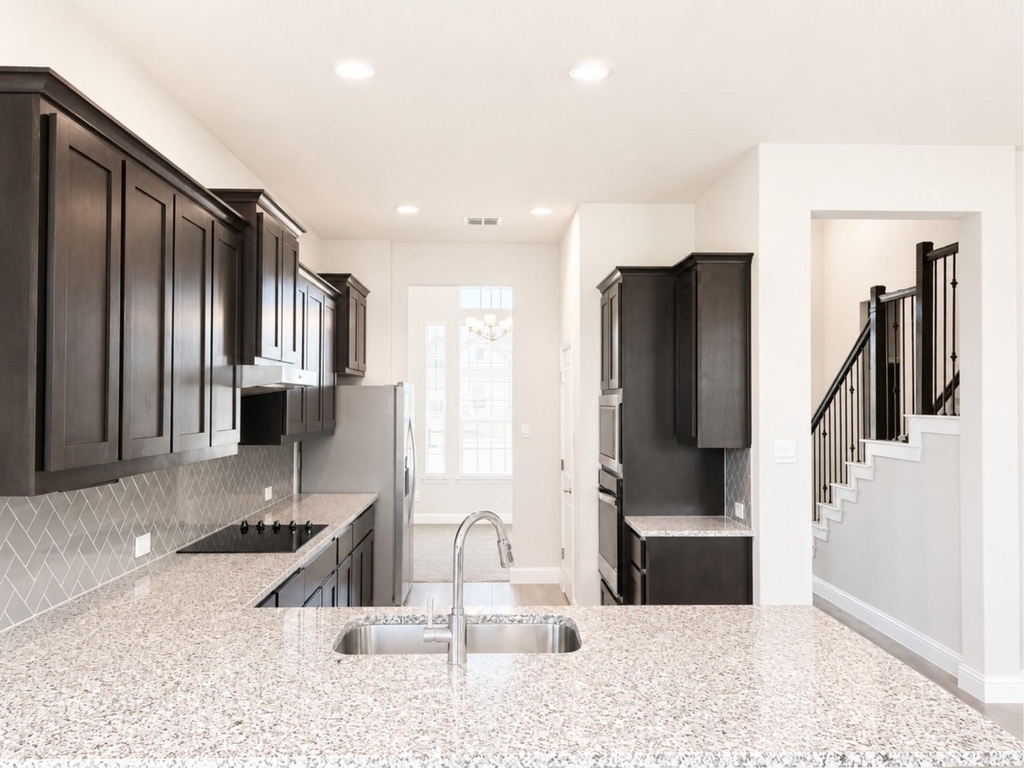 6002 14th Street - Photo 6