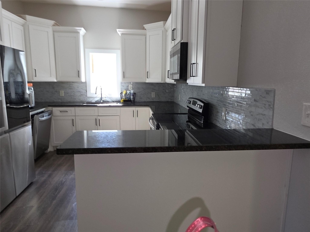 901 S Hall Street - Photo 14