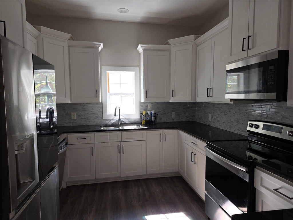901 S Hall Street - Photo 13