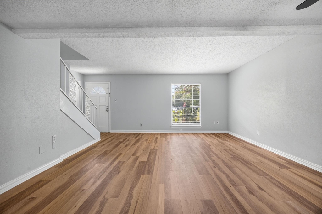 2019 Fleur De Lis Court - Photo 5