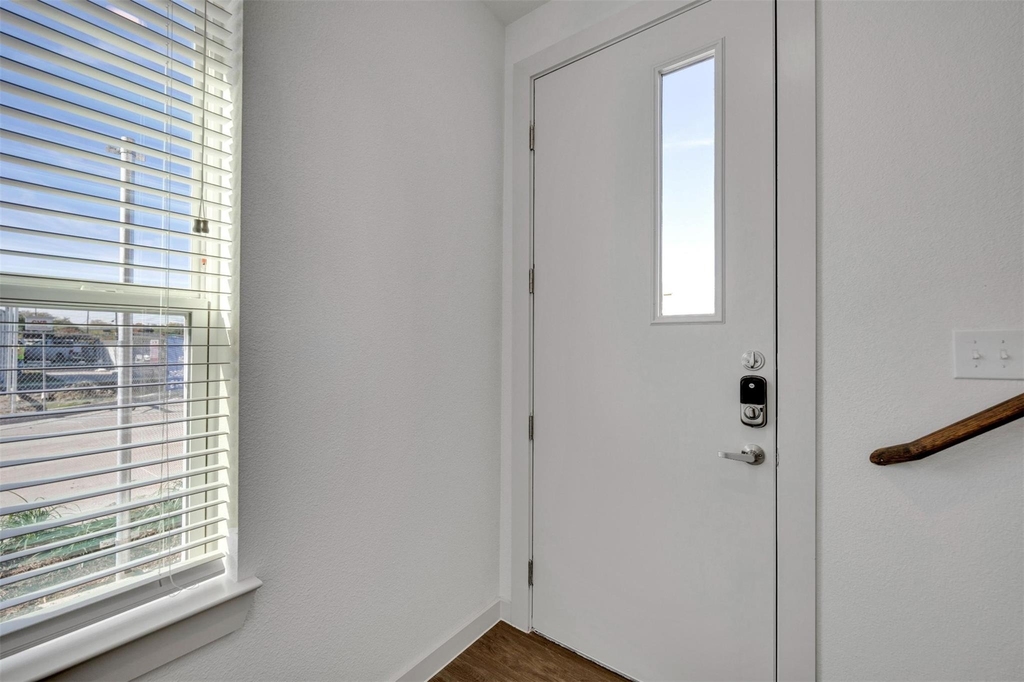 10030 Garland Road - Photo 2