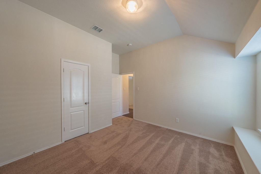 2612 Redcedar Drive - Photo 19