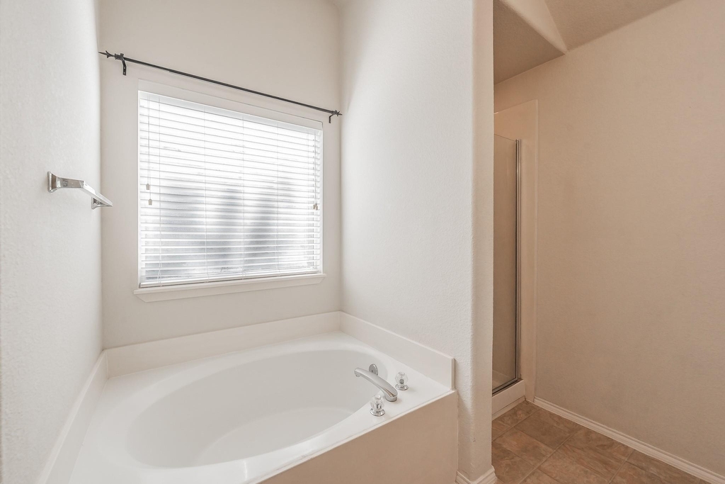 2612 Redcedar Drive - Photo 14