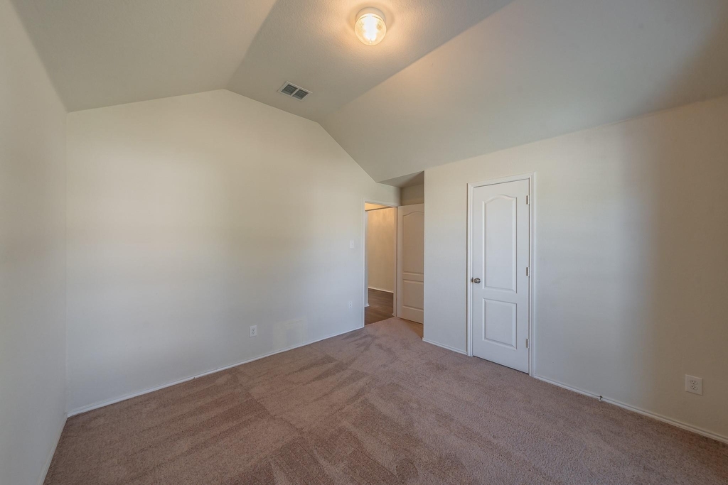 2612 Redcedar Drive - Photo 36