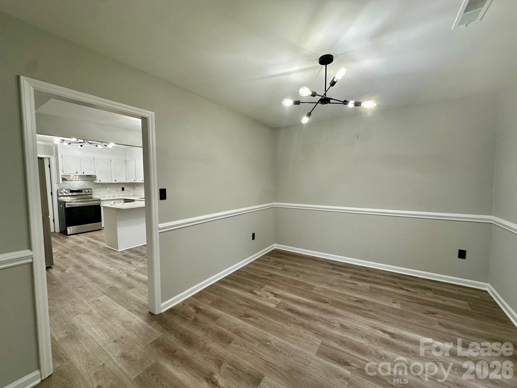 1401 Longbrook Drive - Photo 9