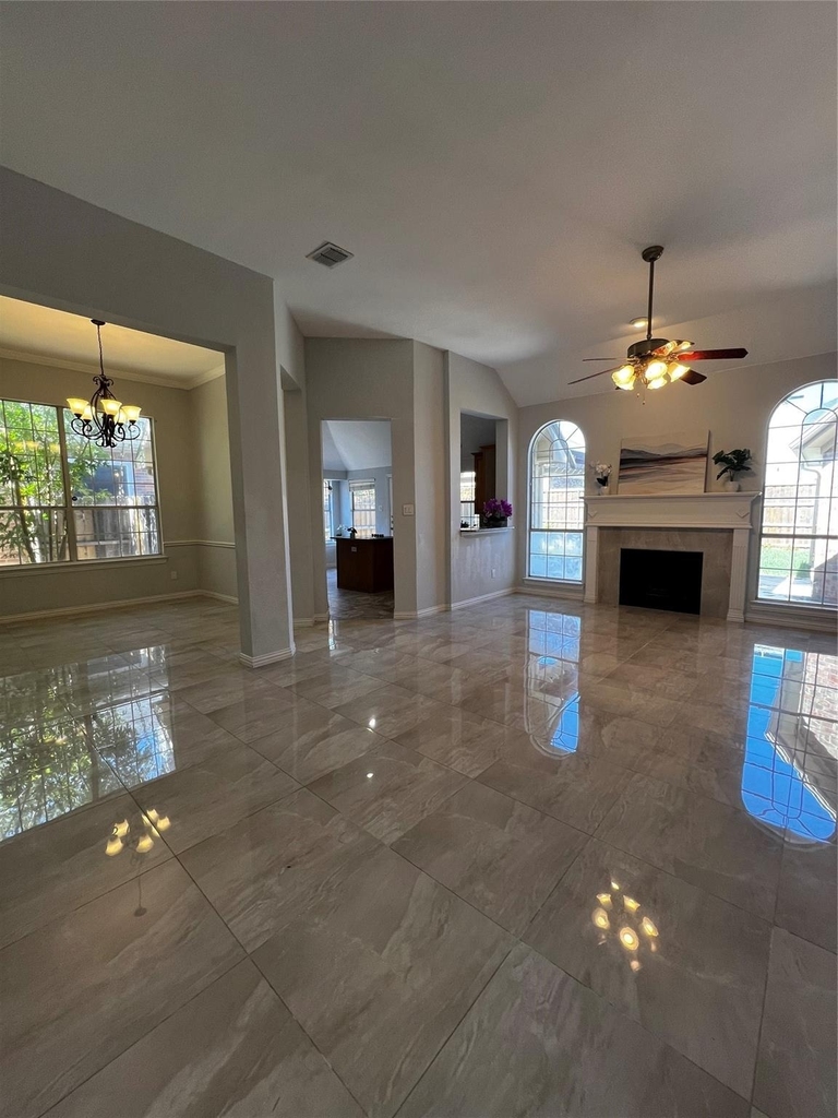 2806 Hammond Drive - Photo 2