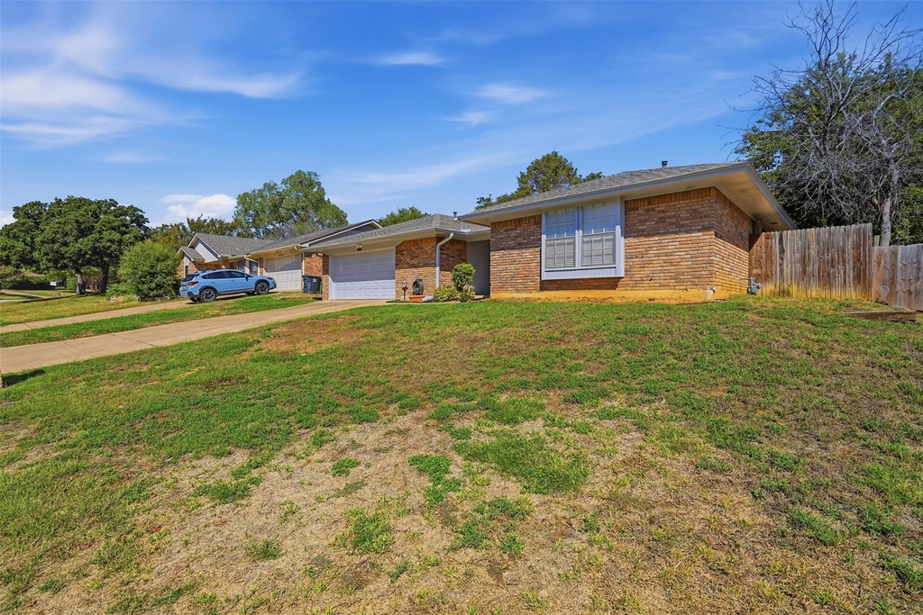 5917 Pleasant Hill Drive - Photo 2