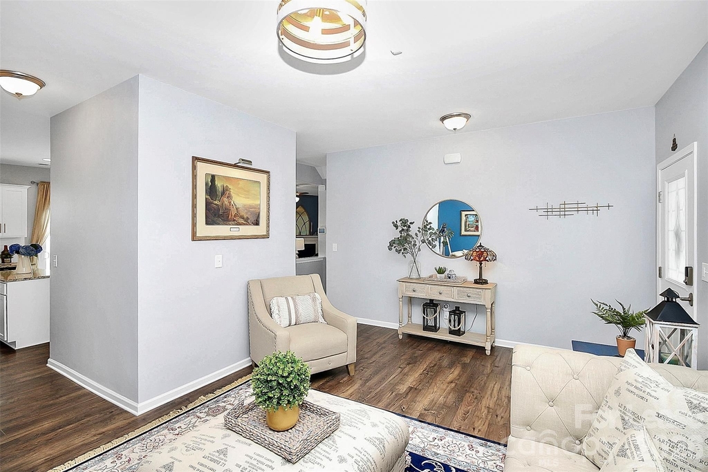 106 Honey Court - Photo 6