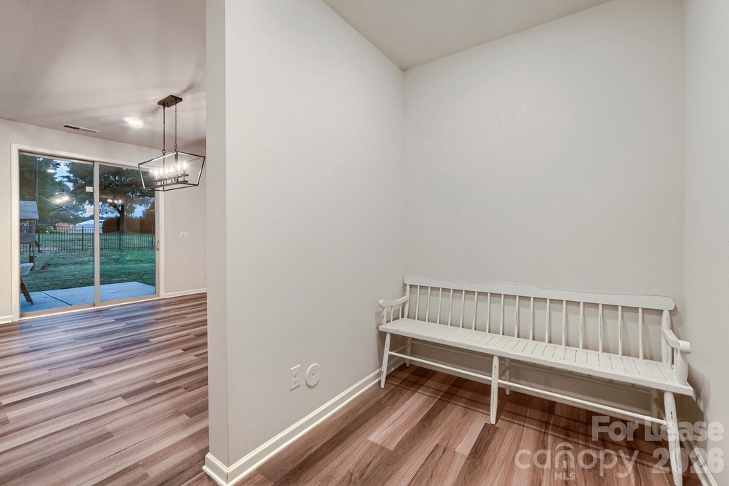 1003 Yearden Lane - Photo 8