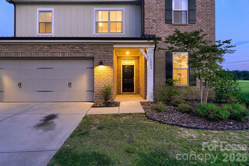 1003 Yearden Lane - Photo 3