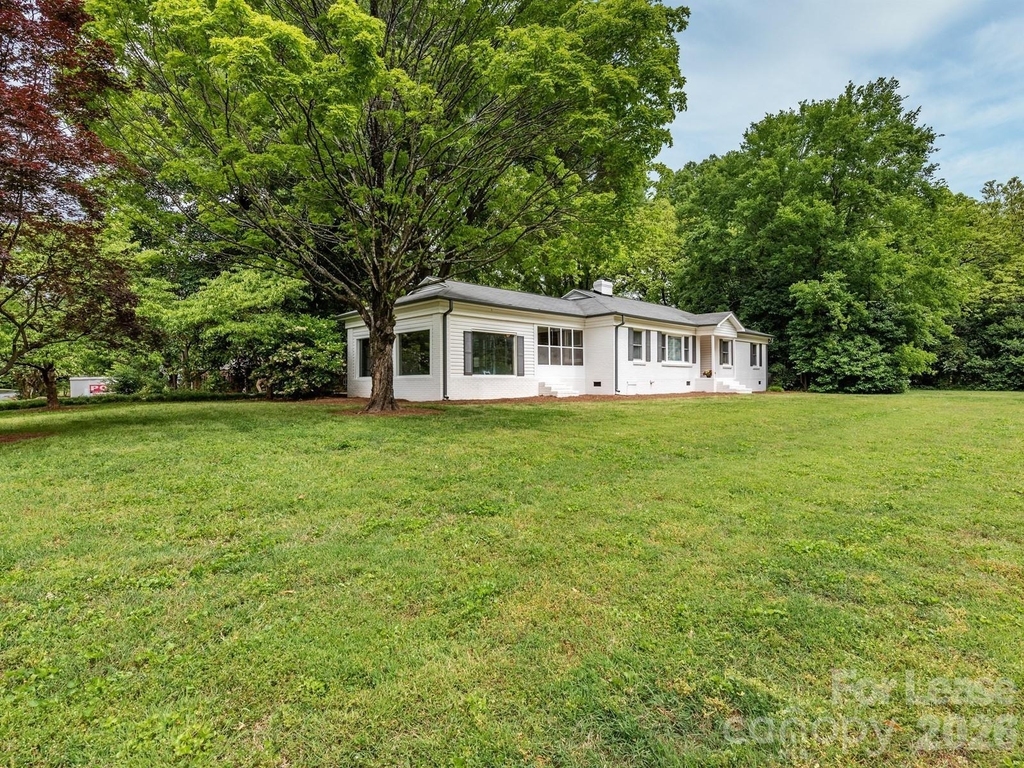 1301 N Sharon Amity Road - Photo 23