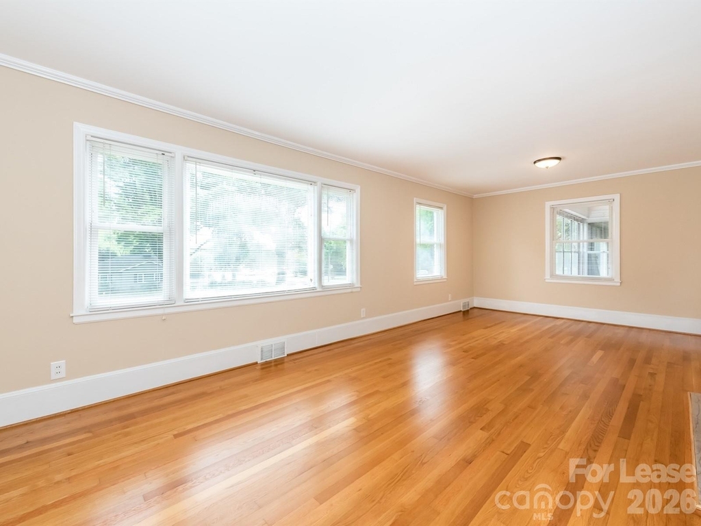 1301 N Sharon Amity Road - Photo 4