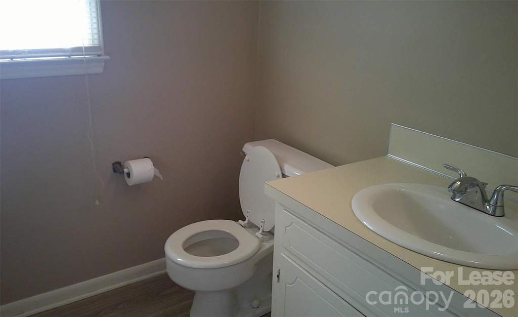 114 5th Avenue Ne - Photo 5
