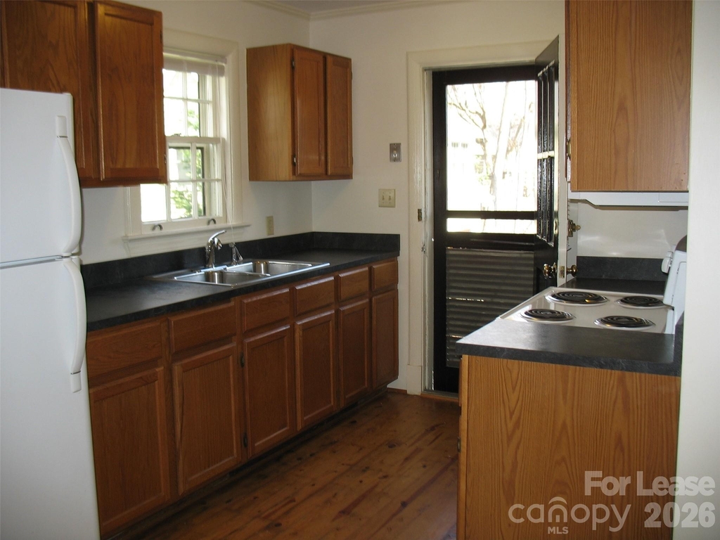 3043 Park Road - Photo 4