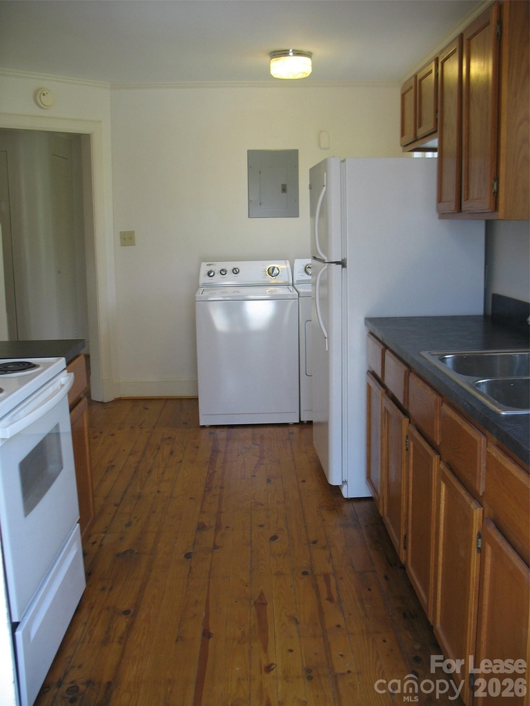 3043 Park Road - Photo 5
