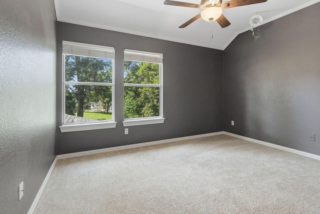 6107 Volunteer Place - Photo 27