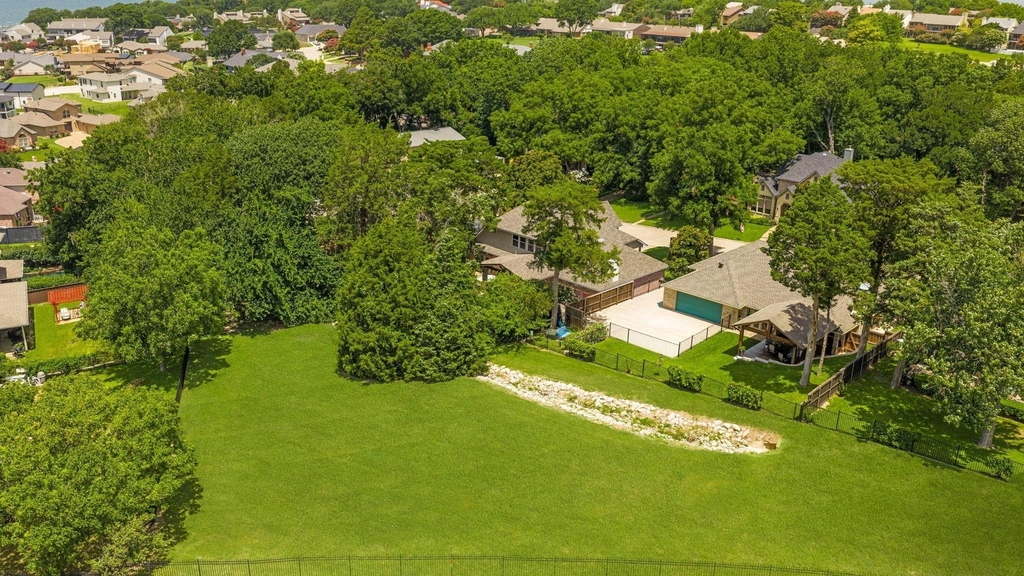 6107 Volunteer Place - Photo 4