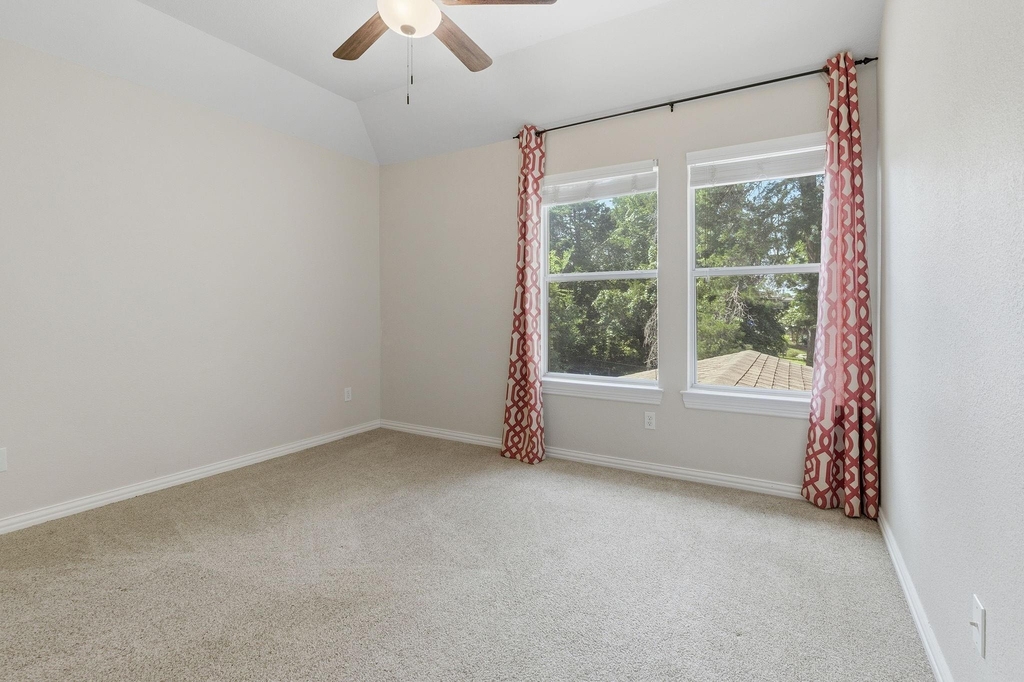 6107 Volunteer Place - Photo 25