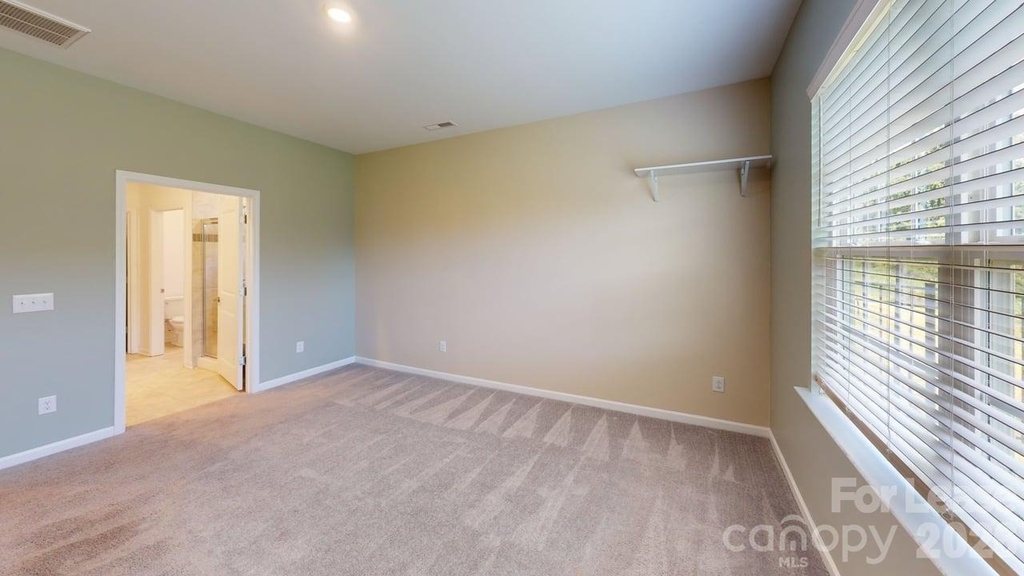 139 Pampas Place - Photo 8