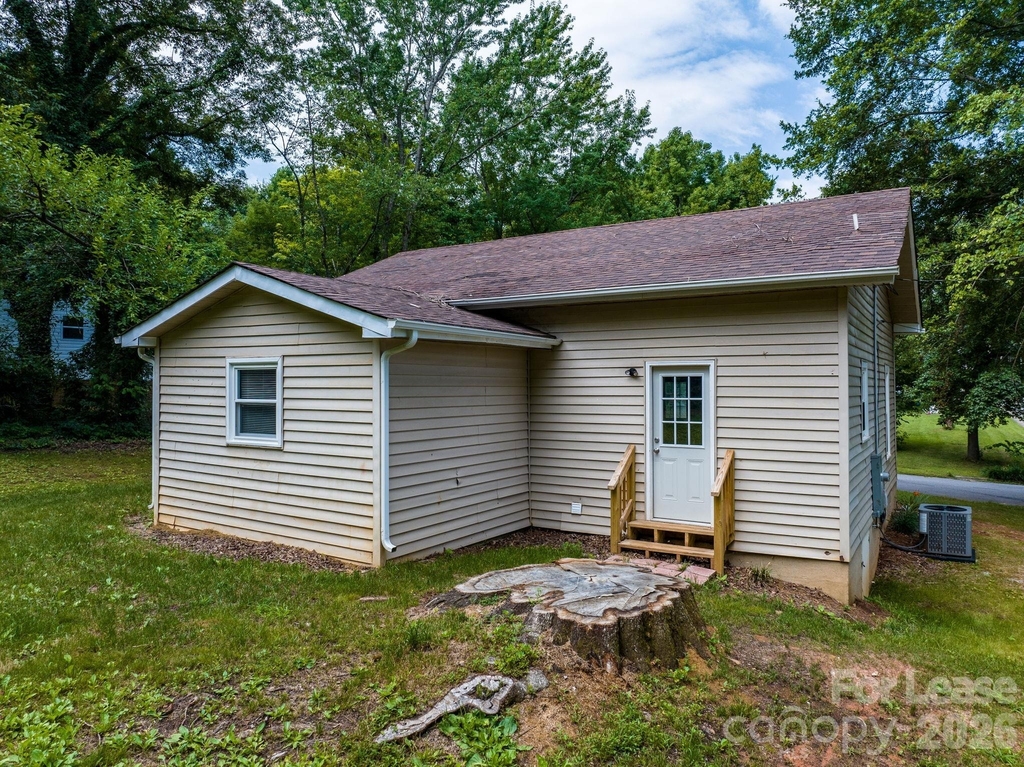1586 3rd Street Drive Ne - Photo 10