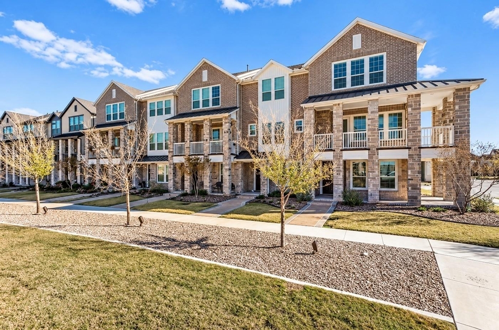 3700 Pelican Rest Way - Photo 1