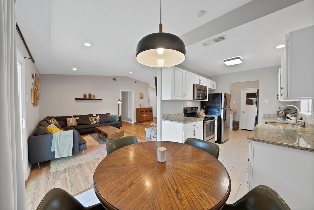 1400 Lorrie Drive - Photo 16