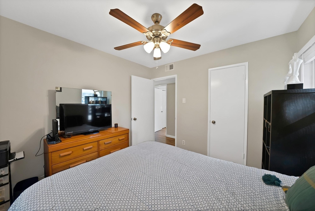 1400 Lorrie Drive - Photo 22