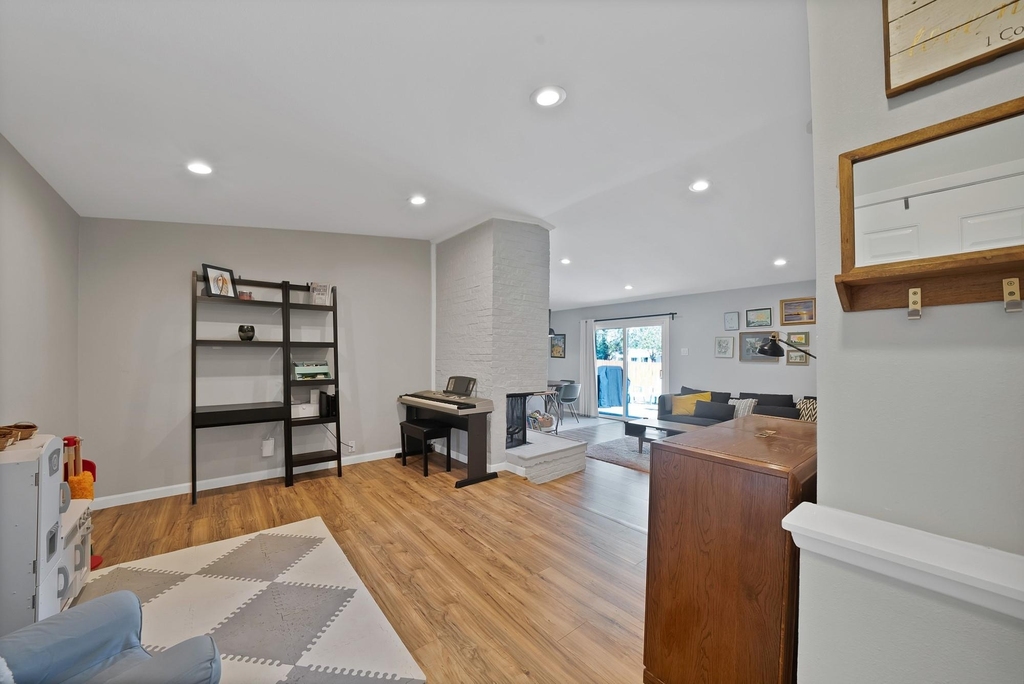 1400 Lorrie Drive - Photo 5