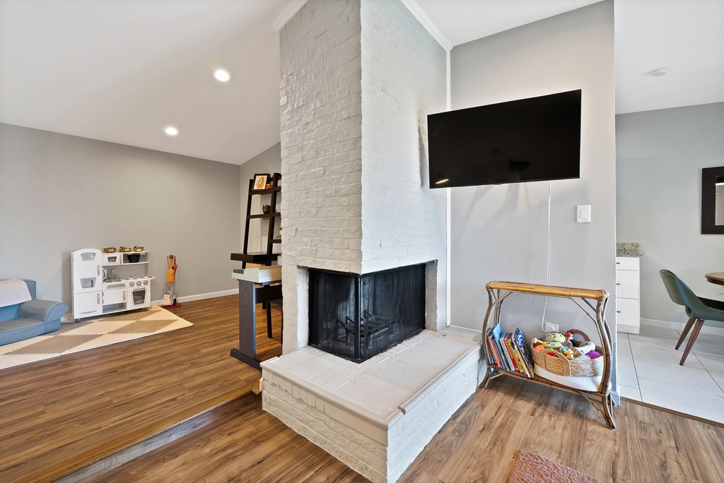 1400 Lorrie Drive - Photo 9