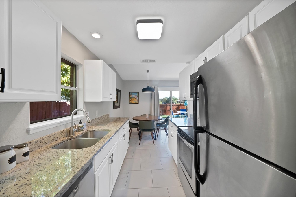 1400 Lorrie Drive - Photo 18