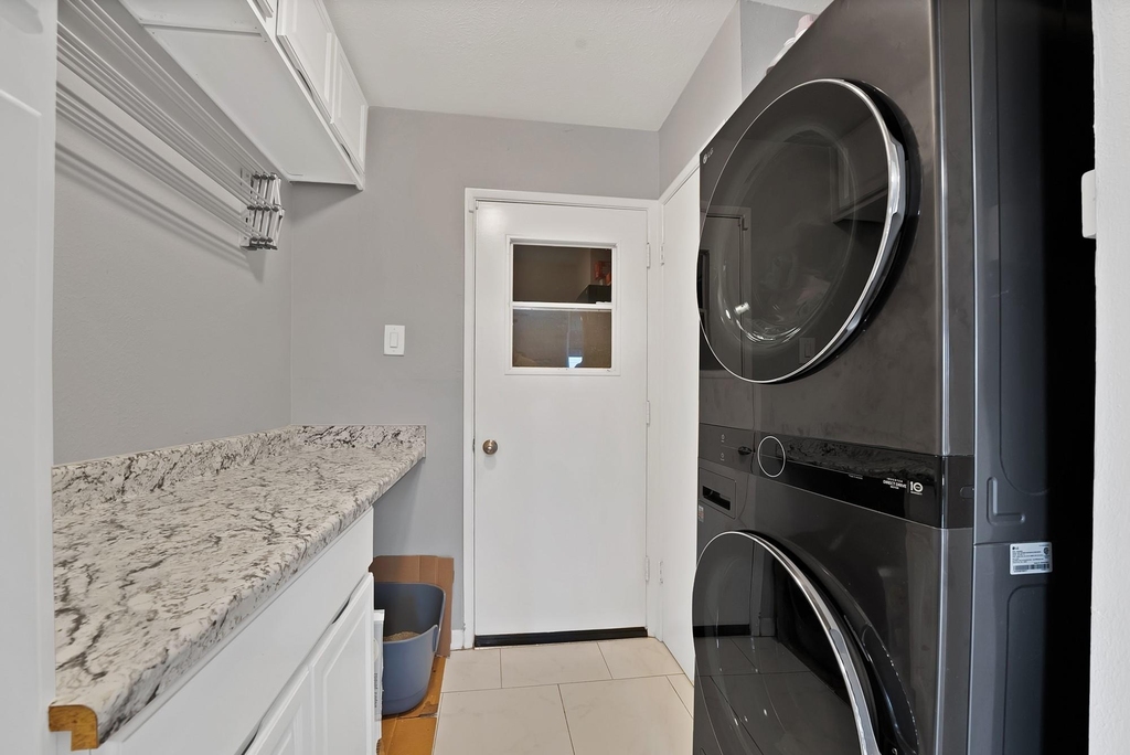 1400 Lorrie Drive - Photo 28