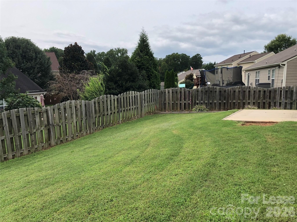 127 Golden Valley Drive - Photo 1