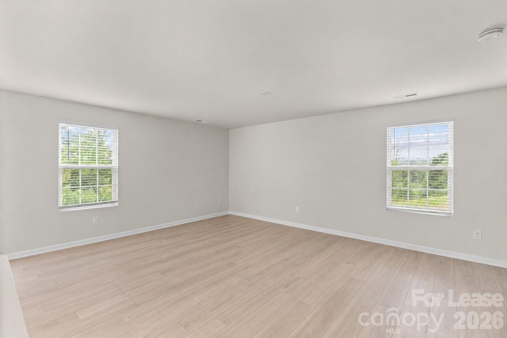 167 Hazelnut Way - Photo 10