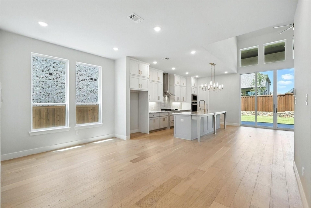 2660 Starwood Drive - Photo 2