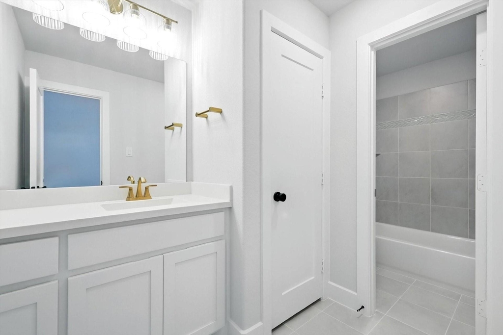 2660 Starwood Drive - Photo 15