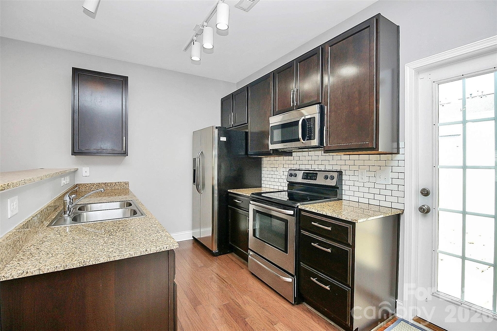 12532 Mcgrath Drive - Photo 3