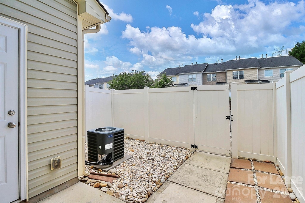 12532 Mcgrath Drive - Photo 10