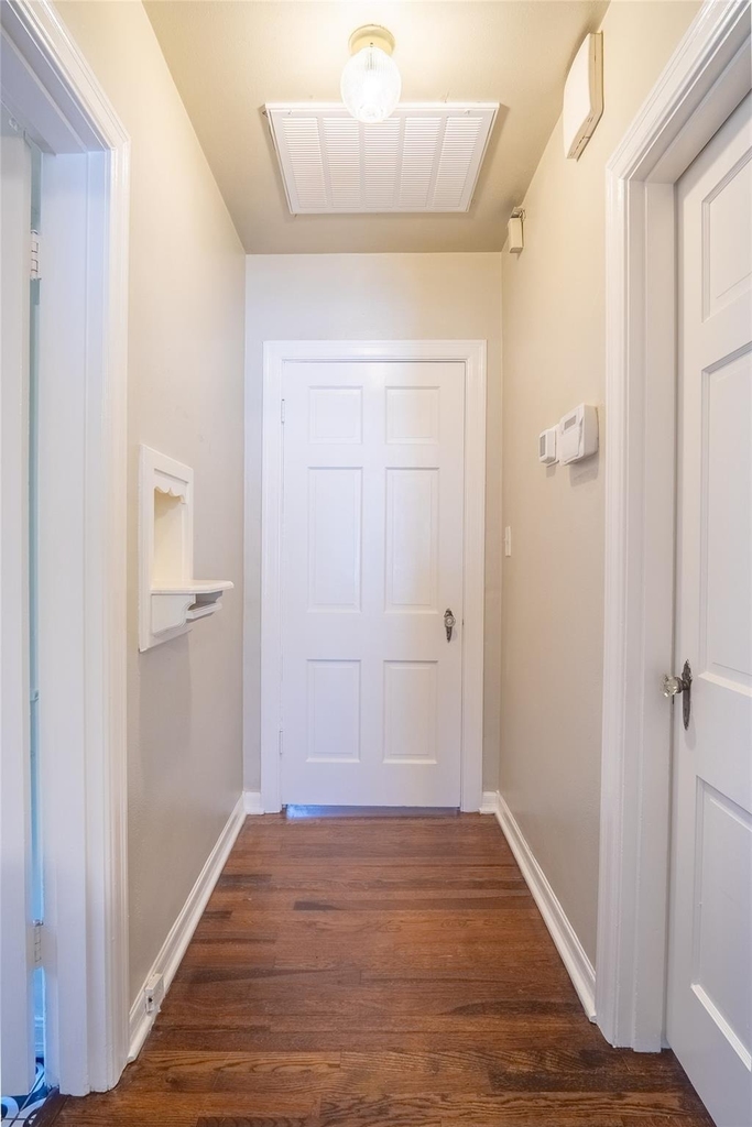 1558 W Shaw - Photo 12