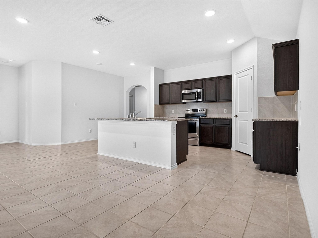 1111 Meadow Side Drive - Photo 10