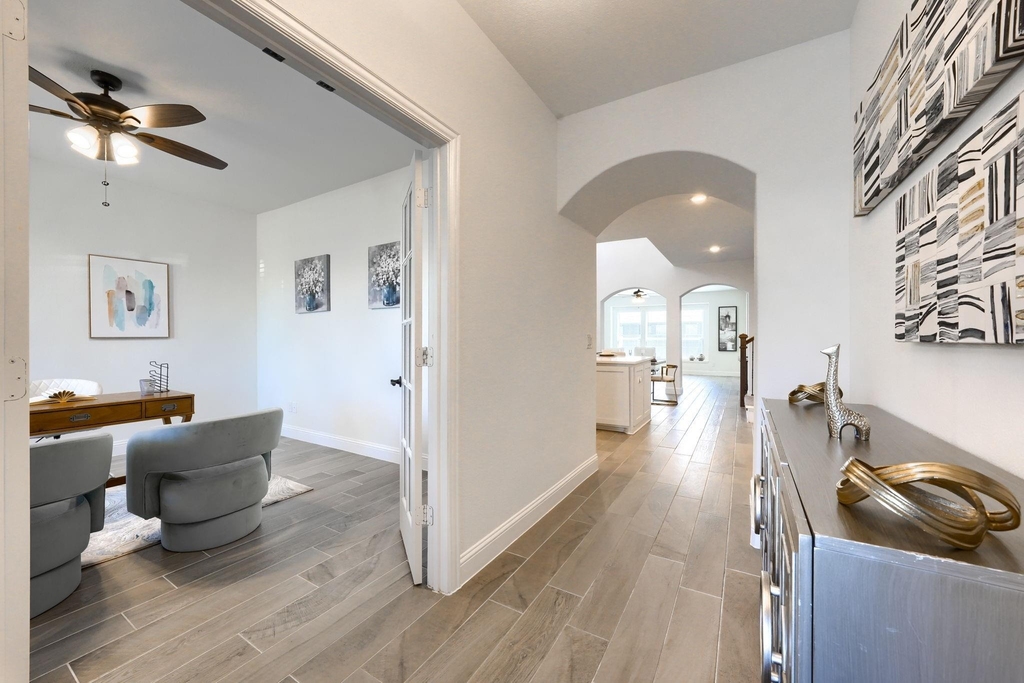 1312 Arrowwood Drive - Photo 2