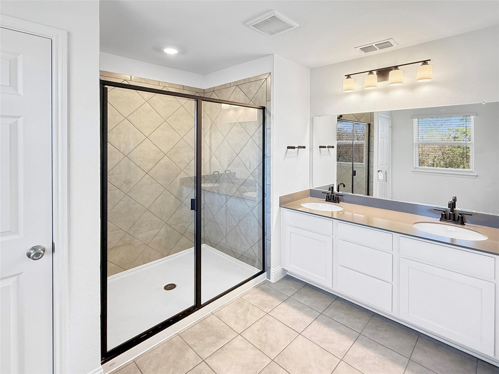 1200 Lancaster Drive - Photo 14
