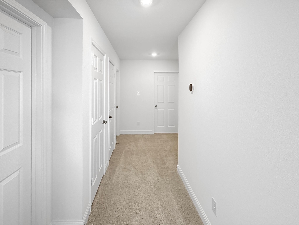1200 Lancaster Drive - Photo 17