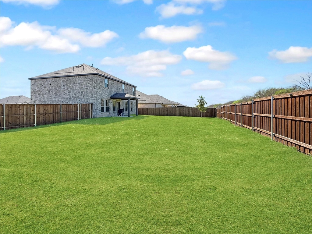 1200 Lancaster Drive - Photo 2