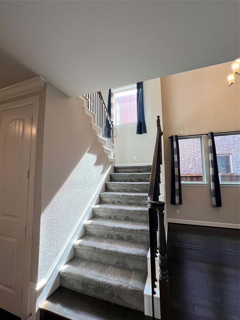 4959 Gleneagle Drive - Photo 9