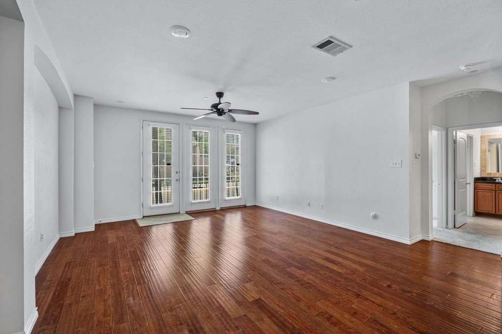 950 Henderson Street - Photo 3