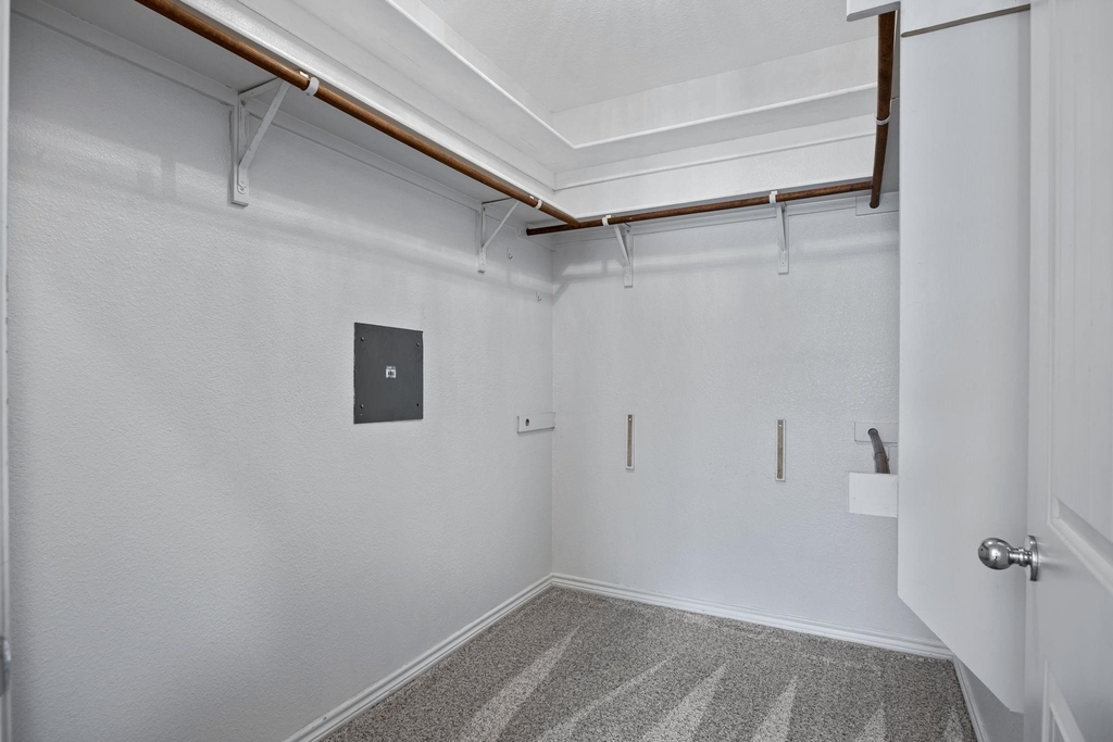 950 Henderson Street - Photo 12