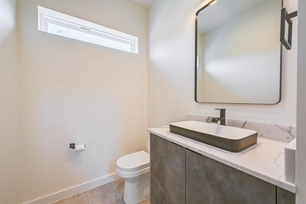 2247 Mail Avenue - Photo 19