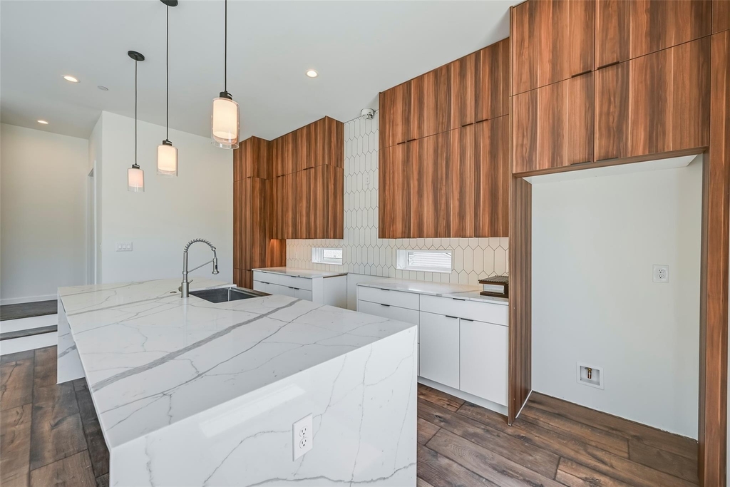 2247 Mail Avenue - Photo 13