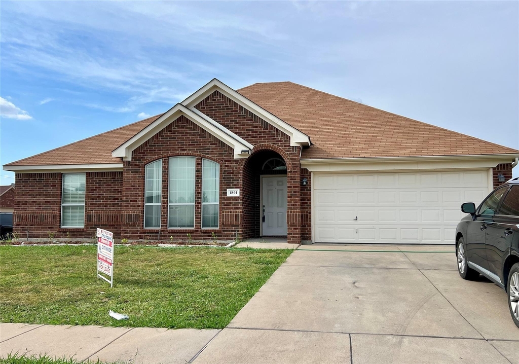 1801 Kathryn Court - Photo 0