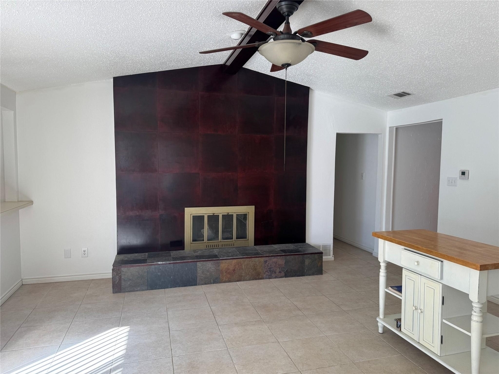 1715 Carolyn Way - Photo 6